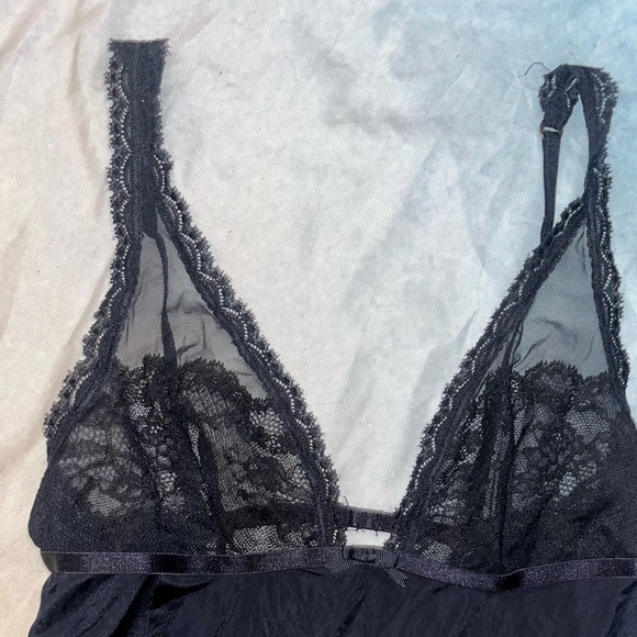 Victoria’s Secret “Very Sexy” Black Lace Slip Dress 🌵Small - Picture 7 of 7